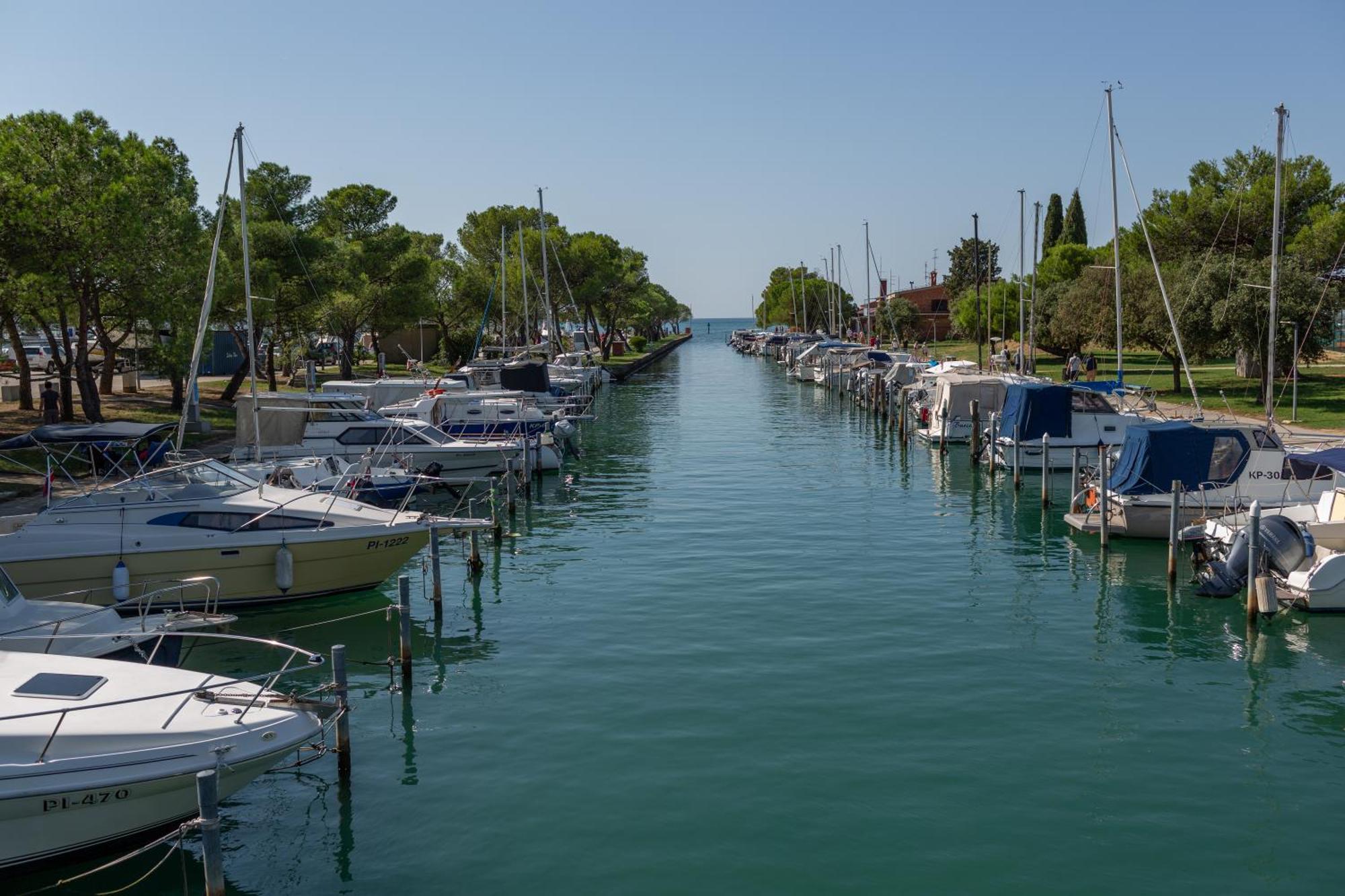 Floating Sea House Shark 3 Daire Portorož Dış mekan fotoğraf