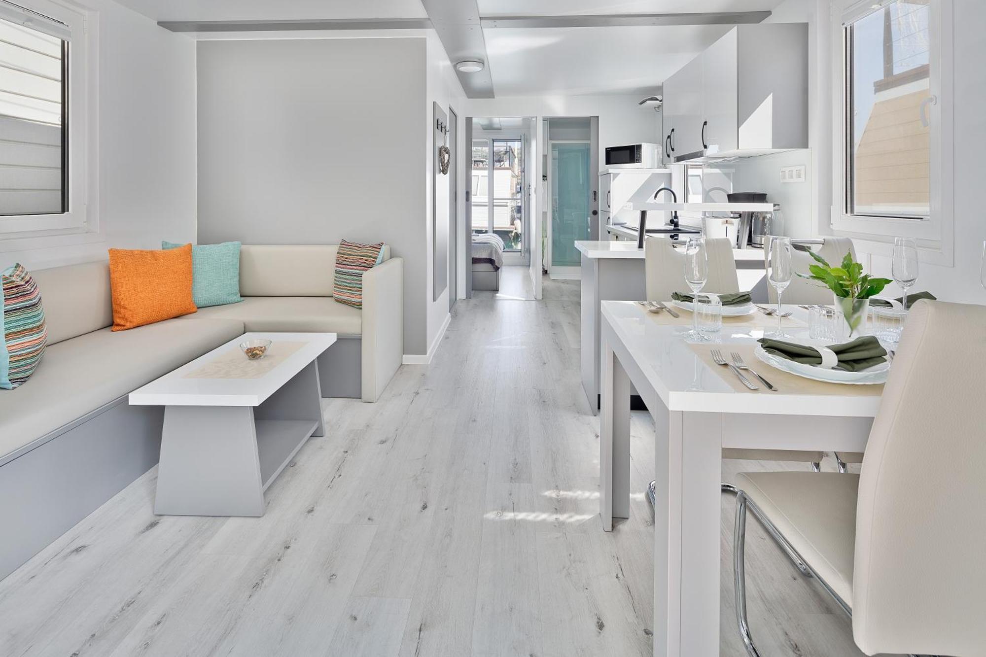 Floating Sea House Shark 3 Daire Portorož Dış mekan fotoğraf